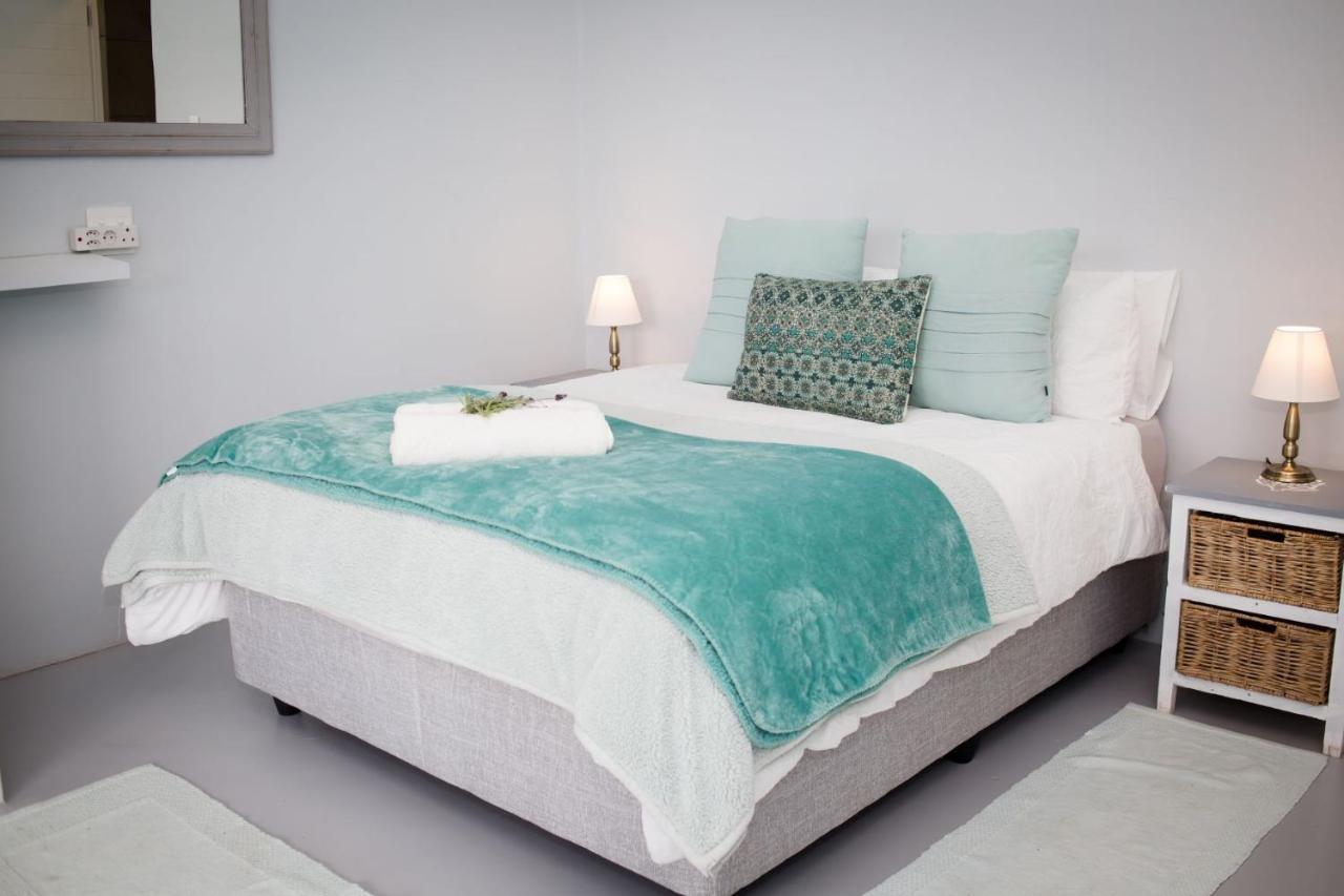 Three Feathers Cottages Langebaan Eksteriør bilde