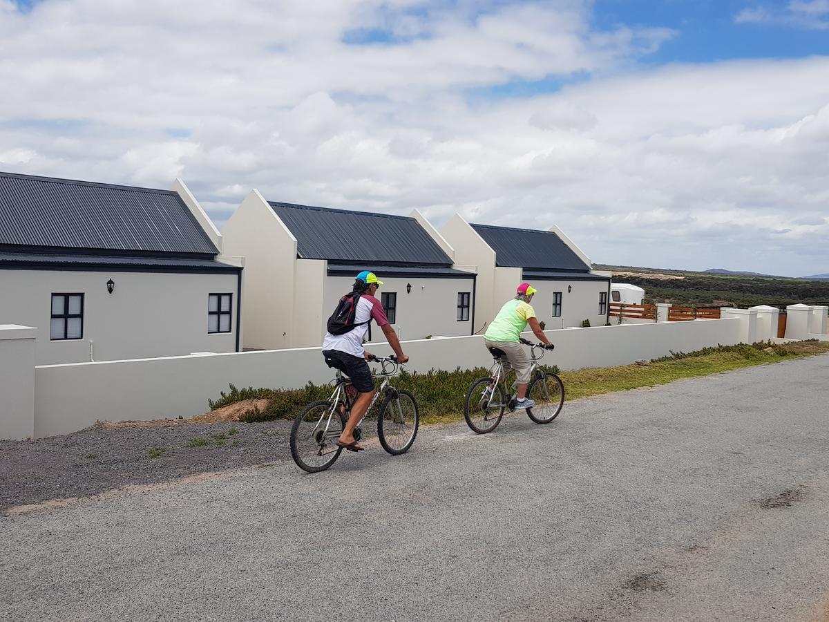 Three Feathers Cottages Langebaan Eksteriør bilde