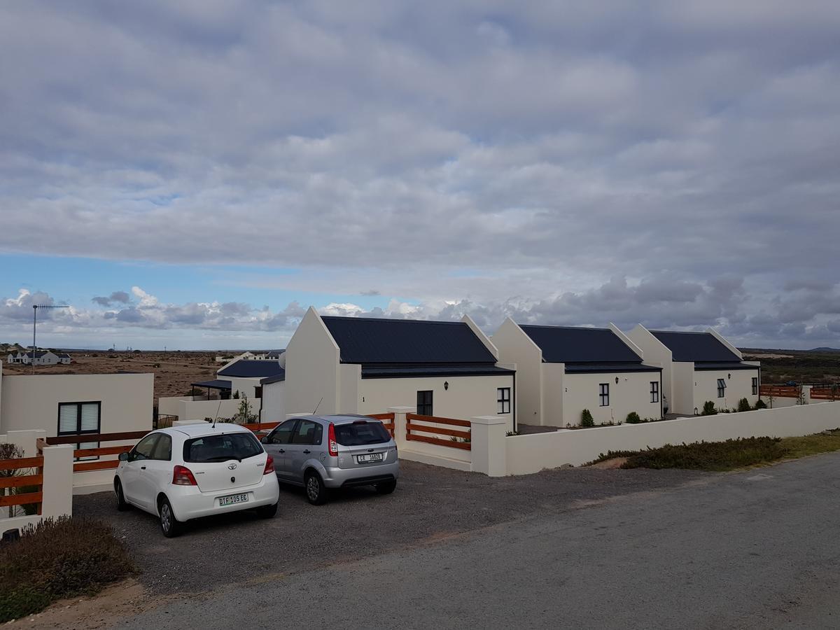 Three Feathers Cottages Langebaan Eksteriør bilde
