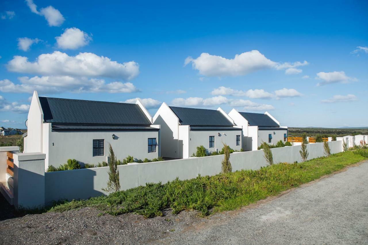 Three Feathers Cottages Langebaan Eksteriør bilde