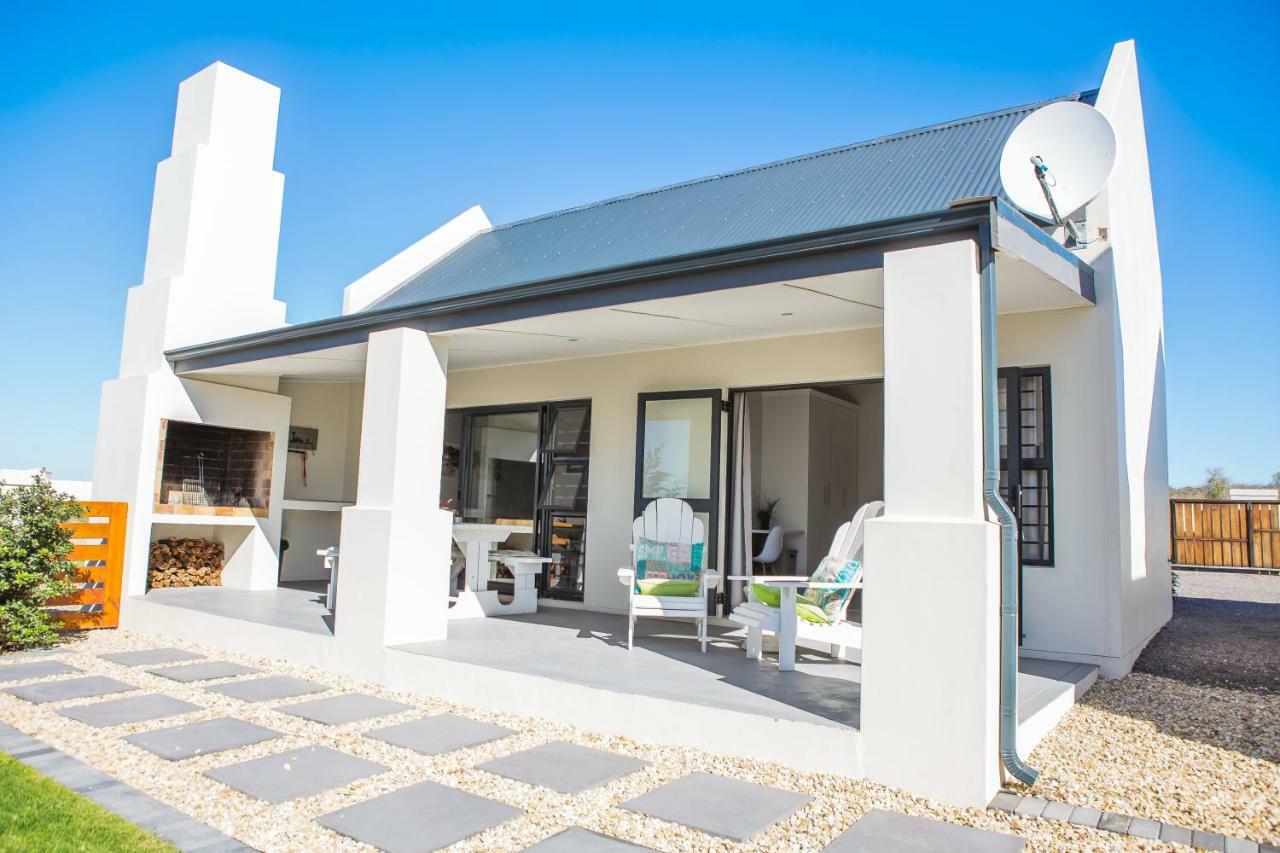 Three Feathers Cottages Langebaan Eksteriør bilde