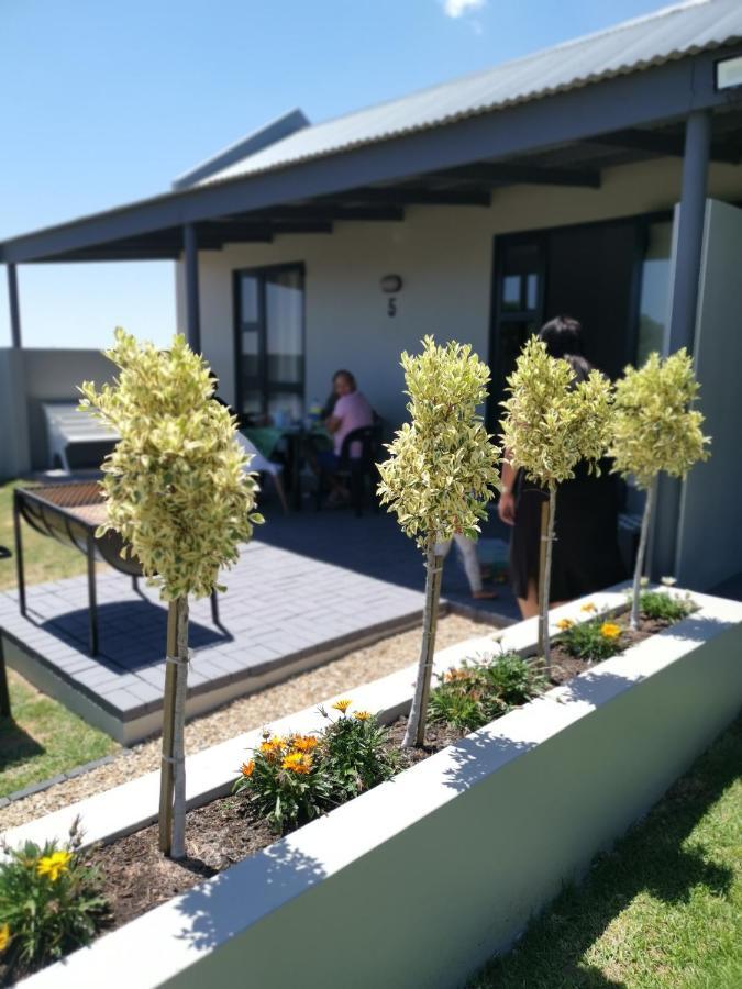 Three Feathers Cottages Langebaan Eksteriør bilde